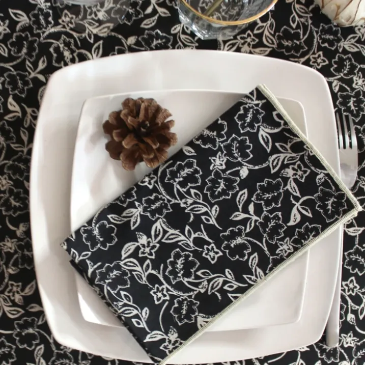 Lot de 4 serviettes de table motif fleuri