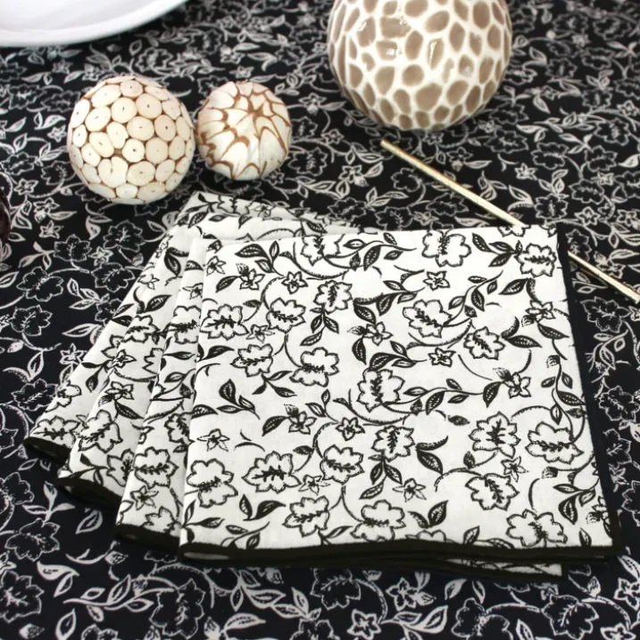 Lot de 4 serviettes de table motif fleuri