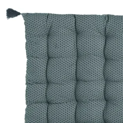 Matelas de sol à pompons