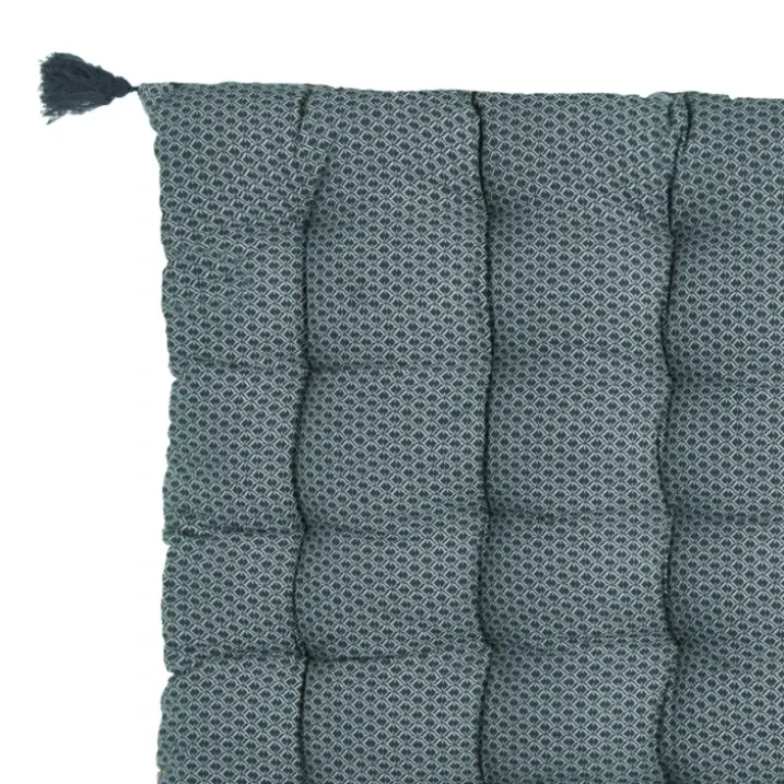 Matelas de sol à pompons