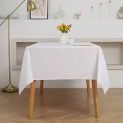 Nappe carrée et enduite antitache