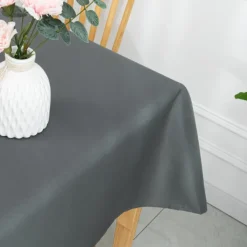 Nappe rectangulaire enduite et anti tache