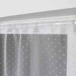 Paire de petits vitrages à plumetis en organza