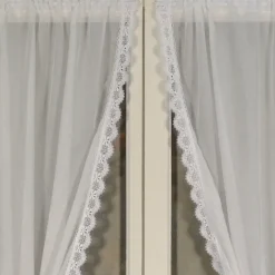 Paire de rideaux bonne femme à bord macramé