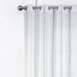 Paire de voilages à bandes verticales brillantes