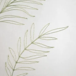 Paire voilages avec motif feuilles brodées