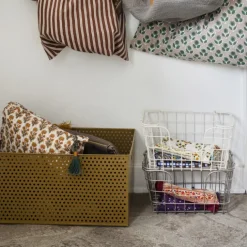 Panier de rangement empilable en fil de fer