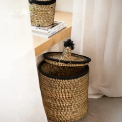 Panier à linge en fibres végétales et laine