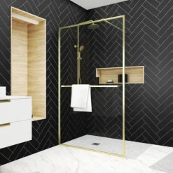 Paroi de douche à l’italienne avec étagère et porte-serviette