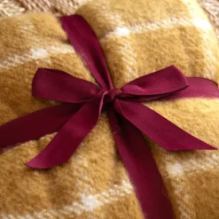Plaid à carreaux aspect mohair avec franges