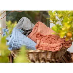 Plaid gaze de coton matelassé