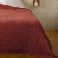 Plaid ou couvre lit 100%coton nid d’abeille