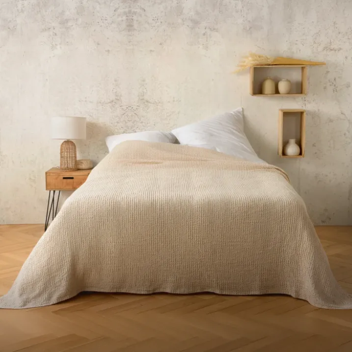 Plaid ou couvre lit 100%coton nid d’abeille
