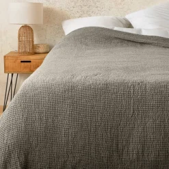 Plaid ou couvre lit 100%coton nid d’abeille