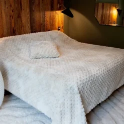 Plaid ou jeté de lit Imitation fourrure relief losange