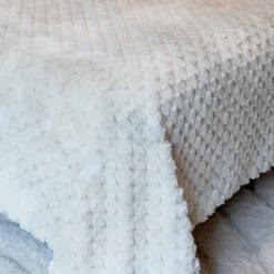Plaid ou jeté de lit Imitation fourrure relief losange