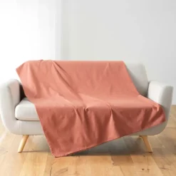 Plaid uni en polycoton pour canapé ou lit