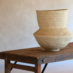 Pot décoratif en papier mâché naturel