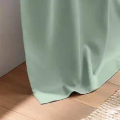 Rideau court obscurcissant 90 % adapté radiateur
