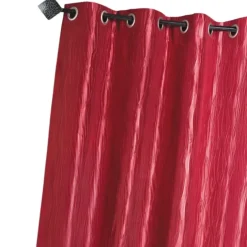 Rideau en taffetas froissé à œillets