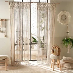 Rideau fil en macramé