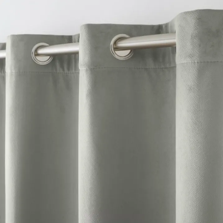 Rideau isolant et thermique en velours