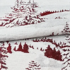 Rideau montagne sapins enneigés