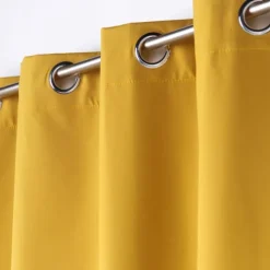 Rideau 100% occultant en microfibre