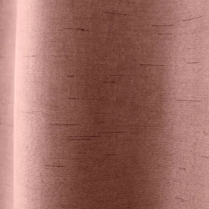Rideau occultant uni et fileté