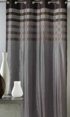 Rideau opaque en shantung avec parement rayé ton sur ton