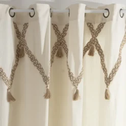 Rideau à pompons en coton et jute