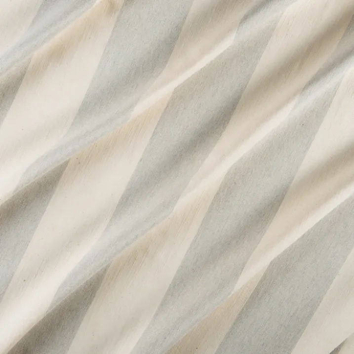 Rideau à rayures verticales en armure satin avec œillets