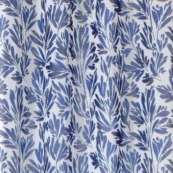 Rideau tamisant aux feuillages aquarellés