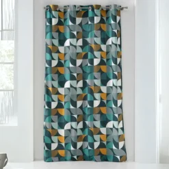 Rideau à tendance géométrique