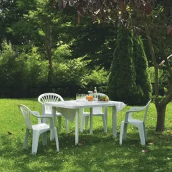 Salon de jardin en résine – Table ovale et 4 fauteuils