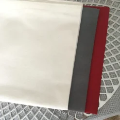 Serviette de table unie et colorée