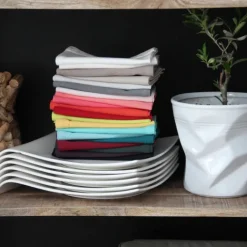 Serviette de table unie et colorée