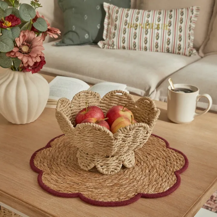 Set de table en jonc tressé à forme florale