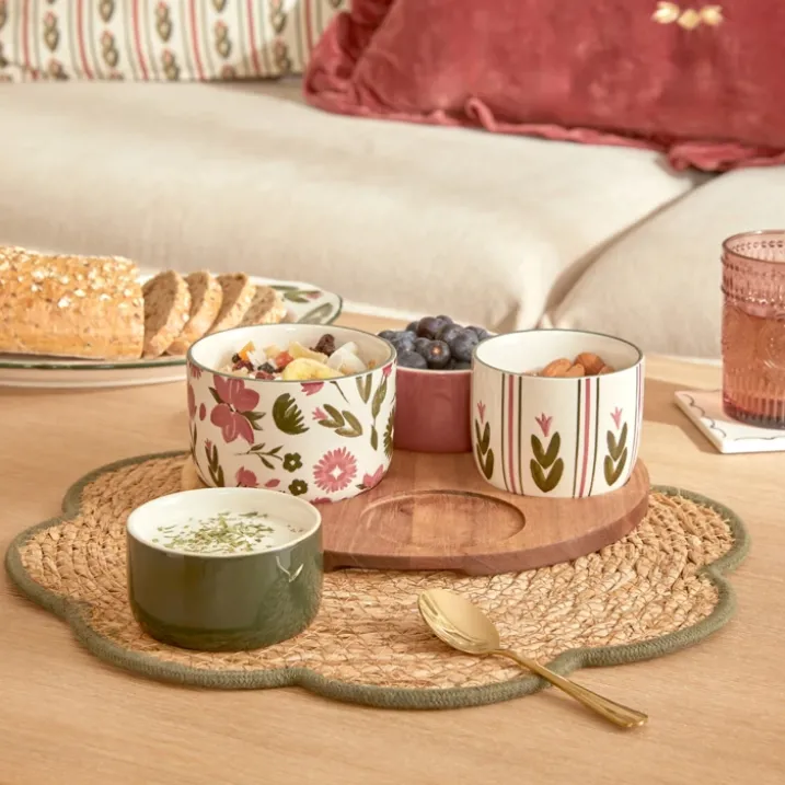 Set de table en jonc tressé à forme florale