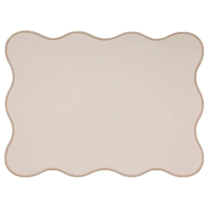 Set de table rectangulaire unis et bords ondulés