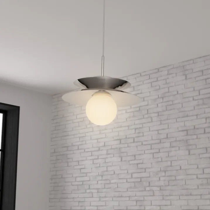 Suspension en métal effet chrome avec globe en verre