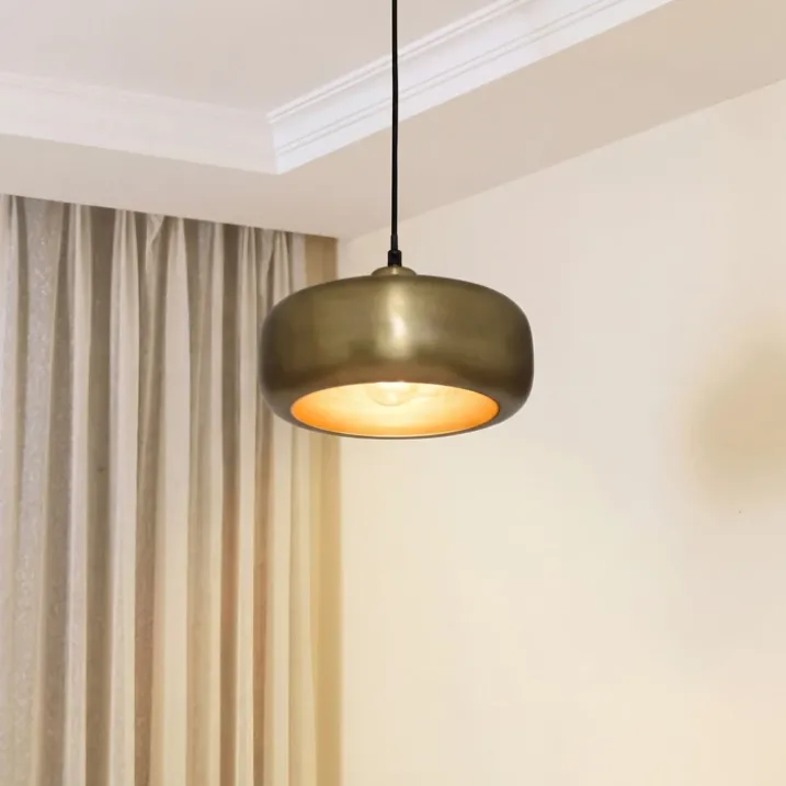 Suspension luminaire en acier à abat-jour arrondi