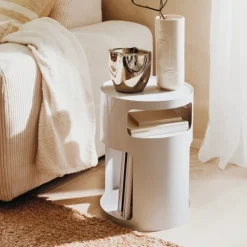 Table d’appoint ronde avec niches de rangement