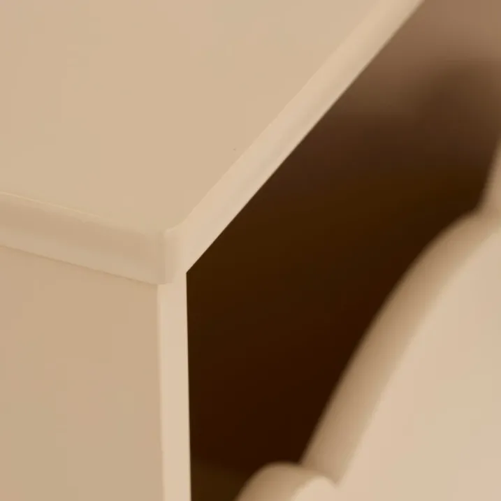 Table de chevet enfant forme ourson avec porte de rangement