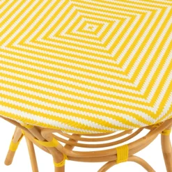 Table de jardin en rotin et bambou tressé