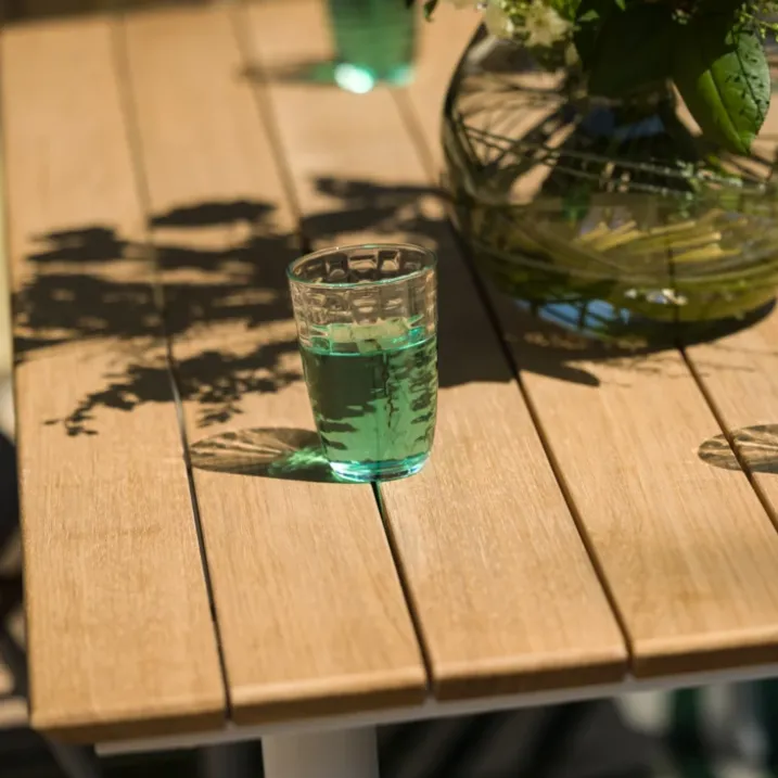 Table rectangulaire en acier et teck