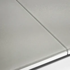 Table rectangulaire et extensible pour 6/8 personnes