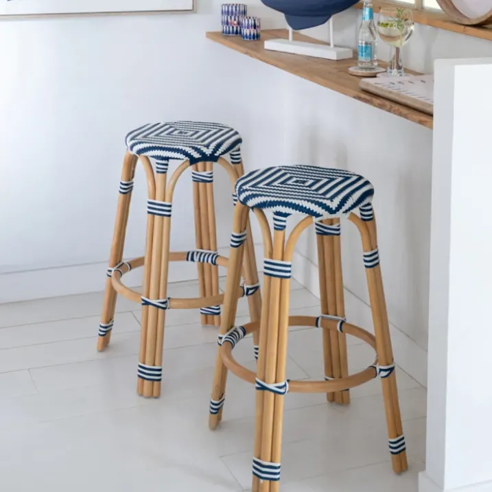 Tabouret de jardin en rotin tressé