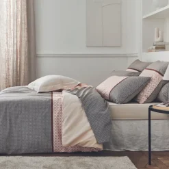Taie de traversin en percale au style graphique