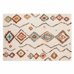 Tapis berbère à motifs géométriques